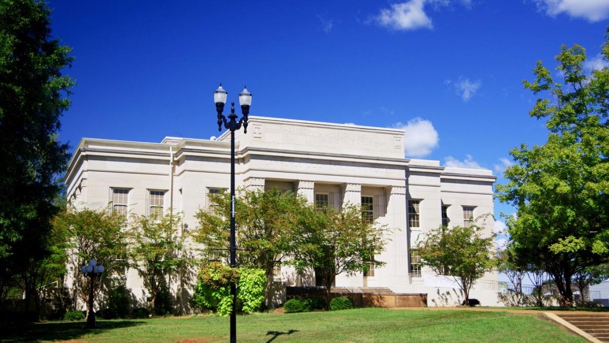 Lawrence County Courthouse, Moulton, AL